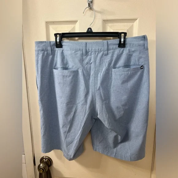 Travis Mathew’s Wanderlust Shorts 9” - Picture 6 of 7